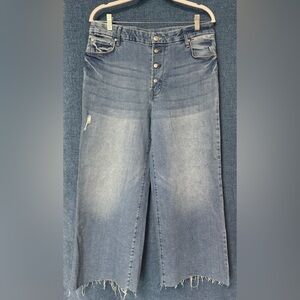 Time and Tru Women's Blue Cropped Wide-Leg Jeans